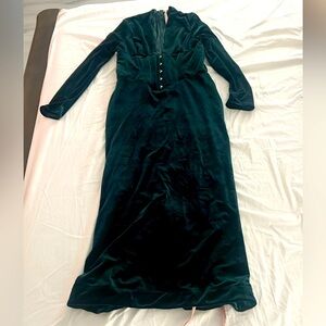 never been worn houseofcb dress. Size L+. Velvet, emerald green.stretchy.corset.